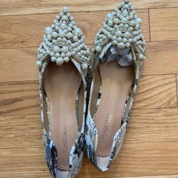 New! Women Pearl Rhinestone Pointed Toe Flat Shoes - Picture 4 of 12